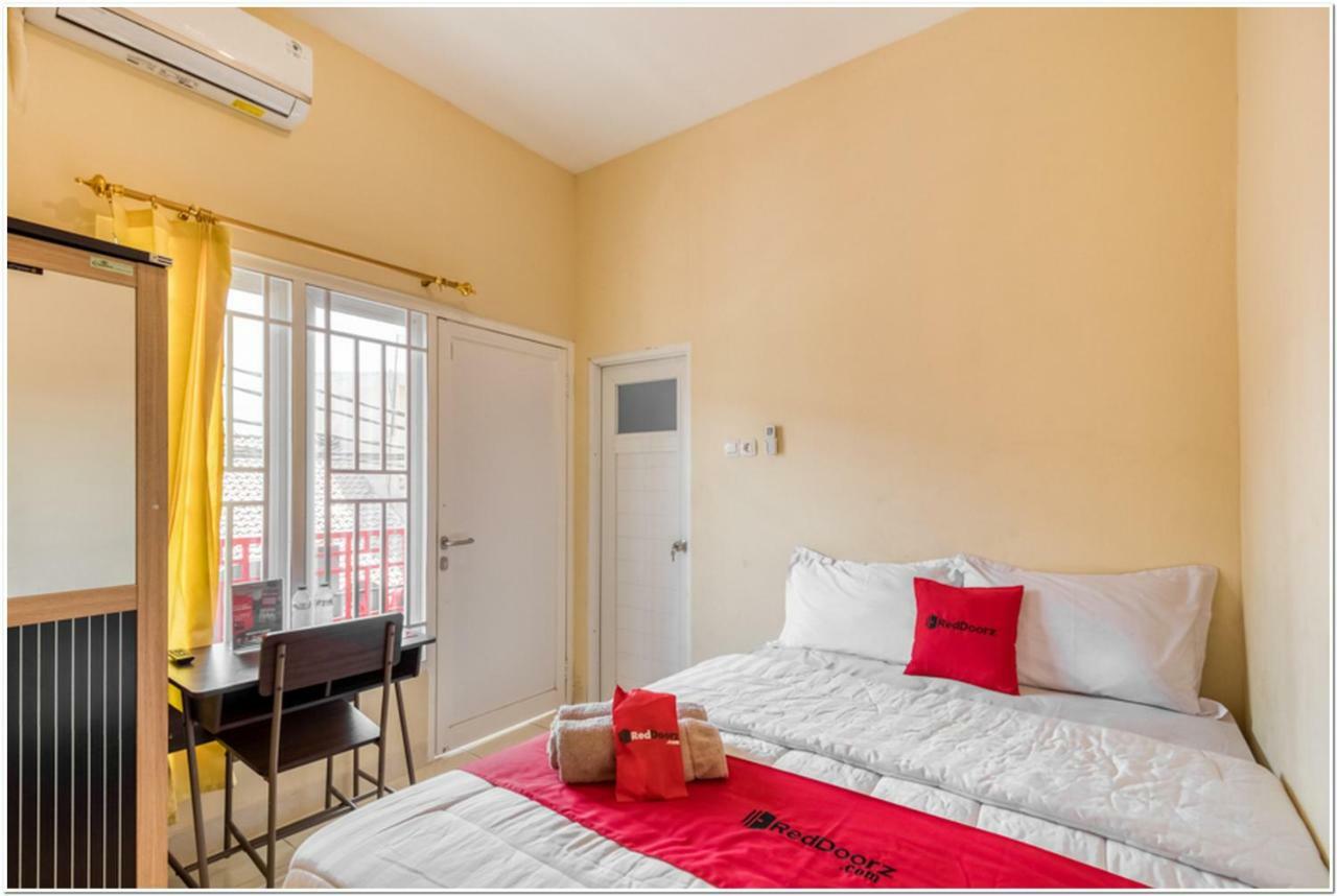 RedDoorz near Ramai Mall Malioboro Yogyakarta Luaran gambar