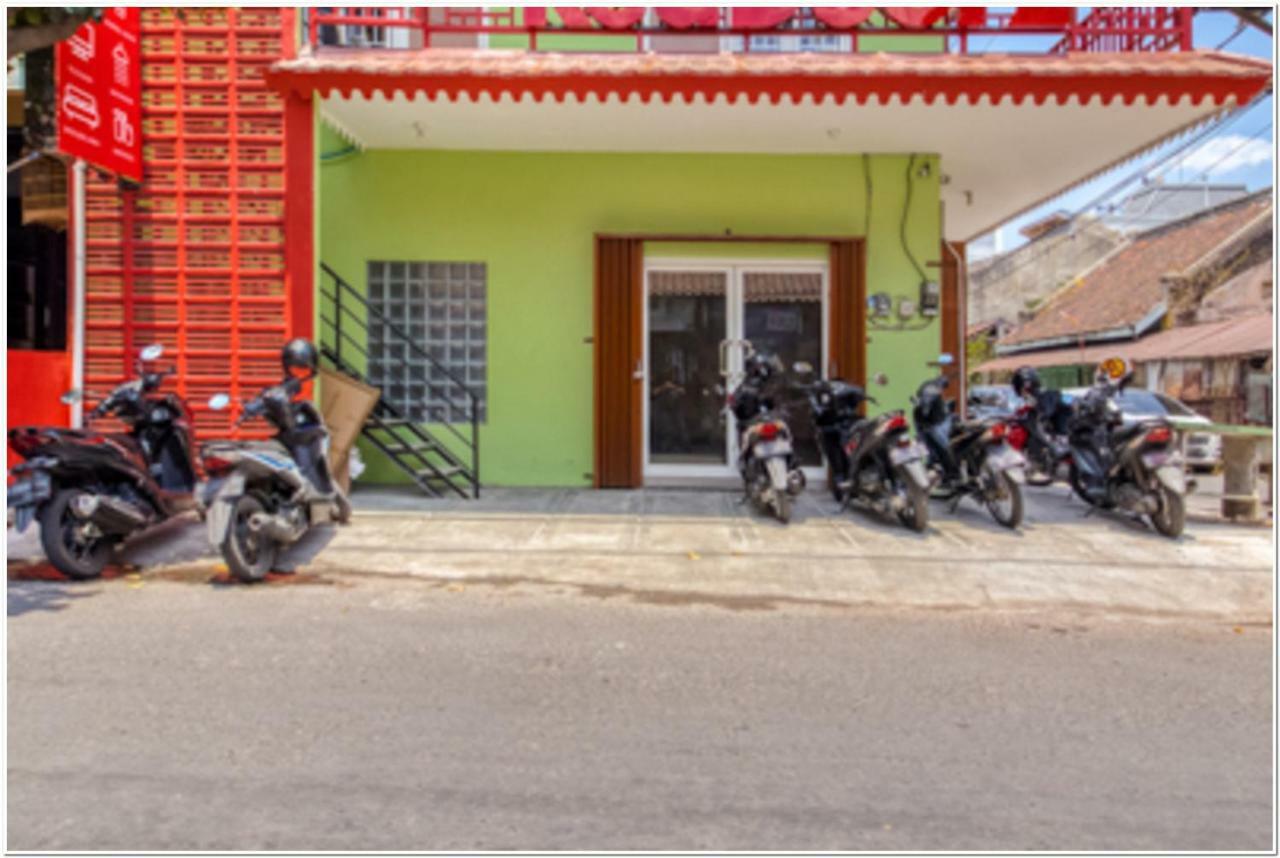 RedDoorz near Ramai Mall Malioboro Yogyakarta Luaran gambar